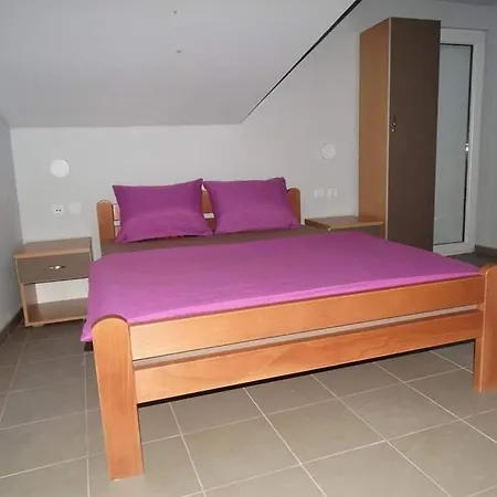 Jenic Apartment *